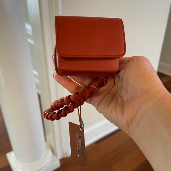 Forget Me Not AirPods Case by Loro Piana - Picture 2 of 4